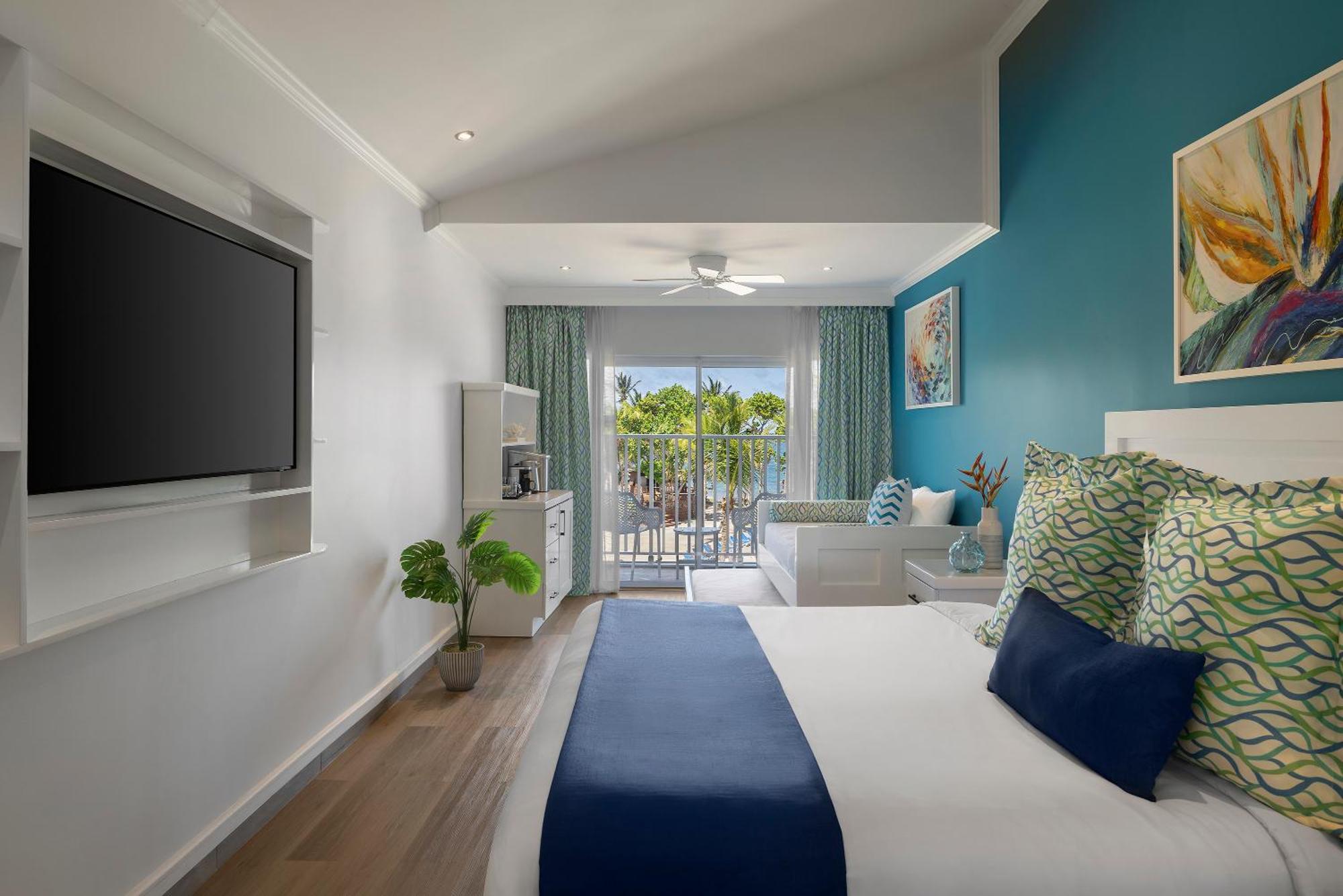 Splash Concierge Junior Suite Club Level Ocean View Family Friendly